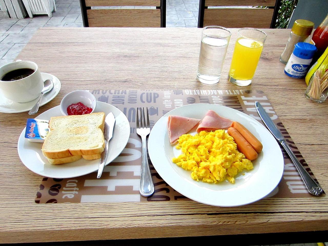 Siri Hotel เชียงใหม่ ภายนอก รูปภาพ